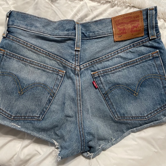Levi's Cutoff Denim Shorts - Picture 5 of 7